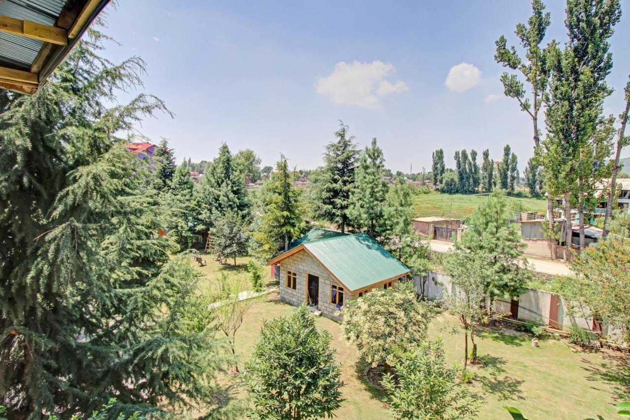 Super Oyo Capital O 91600 The Village Classic Hotel And Restaurant Srinagar  Exterior photo
